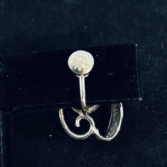 Curtis Creations Sterling Silver Screw Back Earrings - Picture 7 of 7